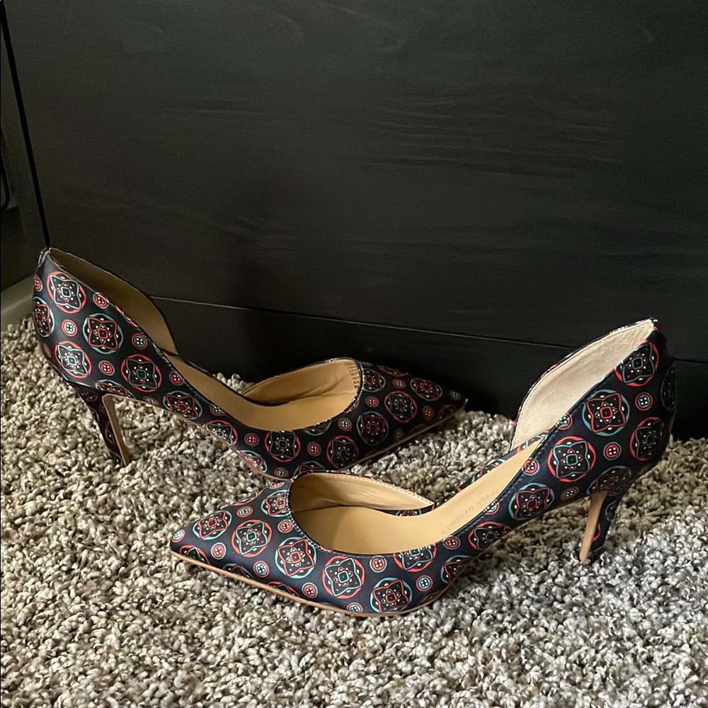 Banana Republic Black and Red Patterned Heels